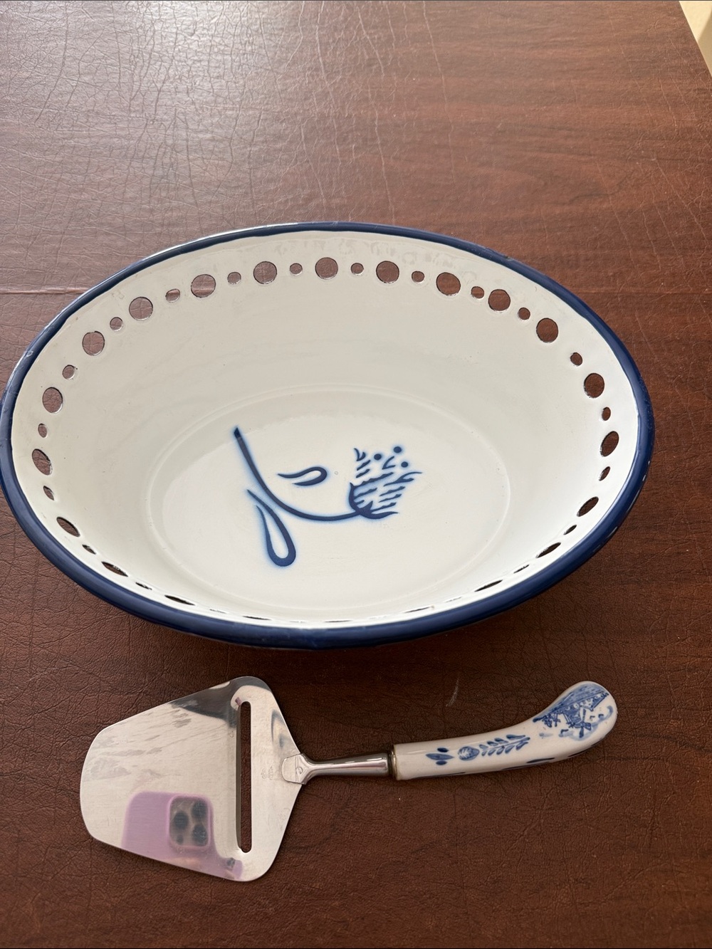 IKEA Arc Idyll Delft Windmill Blue/White Steel Enameled Bowl + Cheese Slicer Set